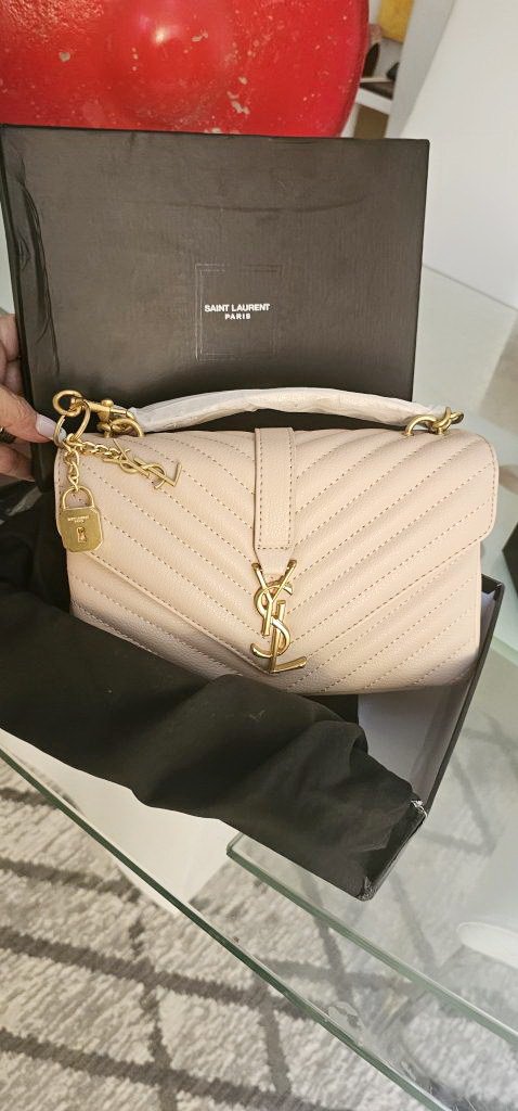 COLLEGE MEDIUM CHAIN BAG IN QUILTED LEATHER photo review