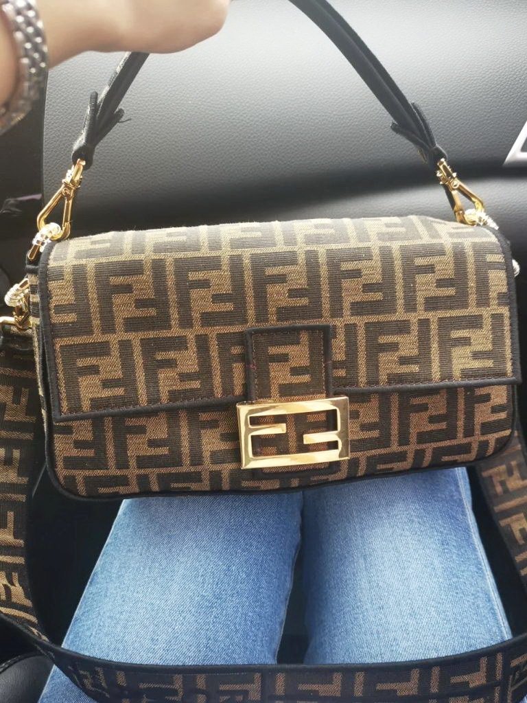 Fendi Baguette photo review